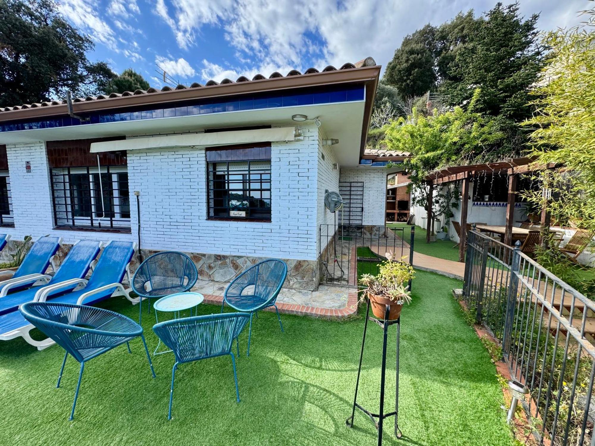 Casa Paraiso Piscina Tranquilidad Sant Cebria de Vallalta ภายนอก รูปภาพ
